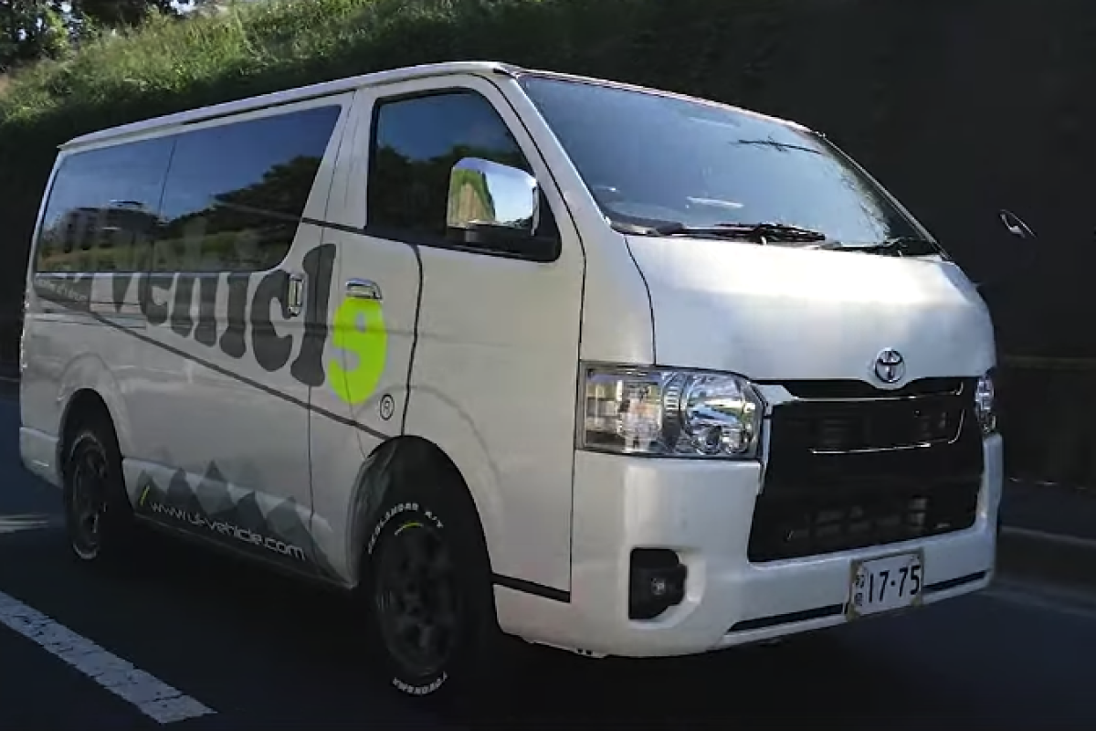 7 online seater campervan